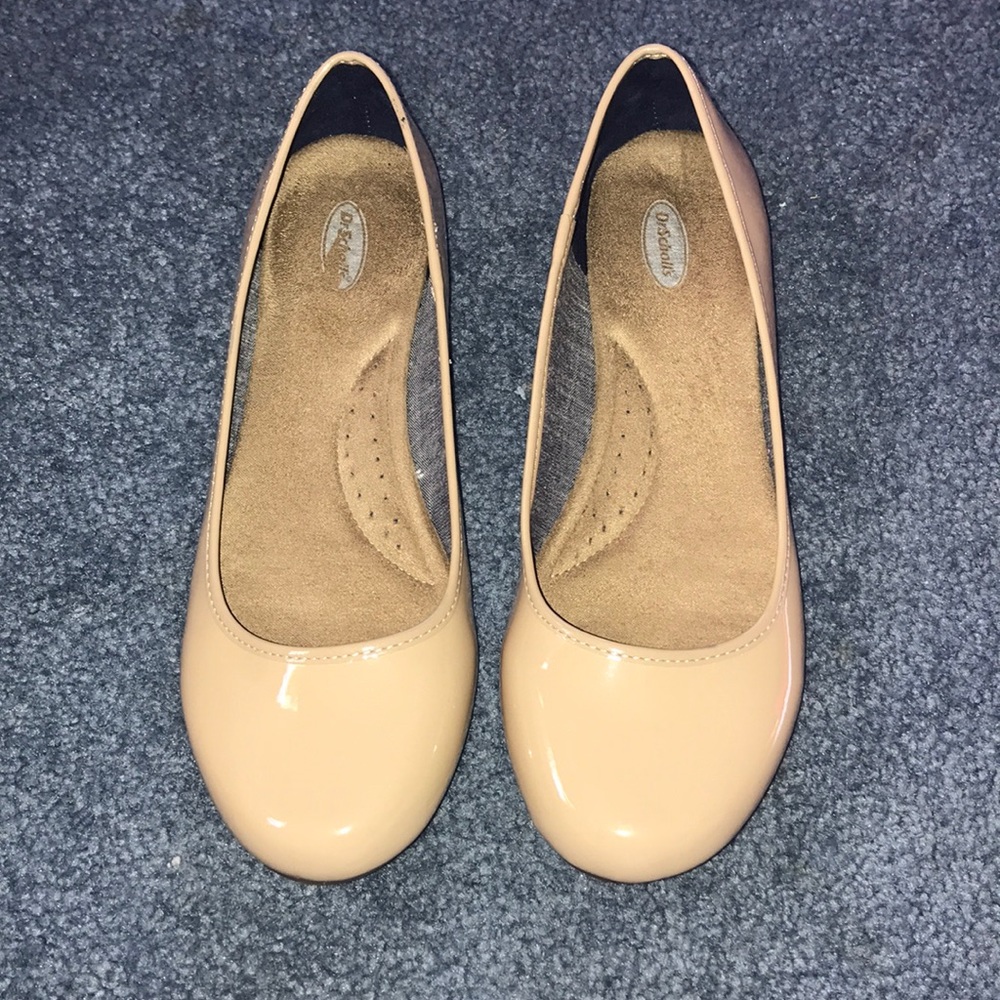 Nude flats